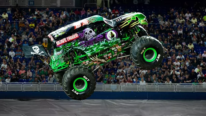 Image: Monster Jam Christmas Chaos