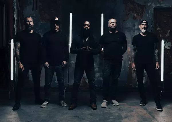 Image: Sevendust & Theory of a Deadman: The Dead / Seven Tour