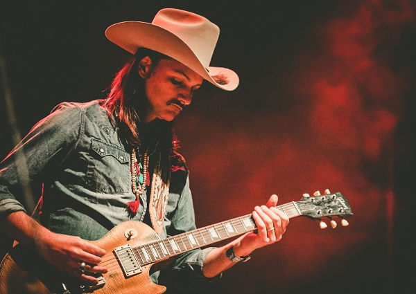 Image: Duane Betts & Palmetto Motel, Anna Ballew