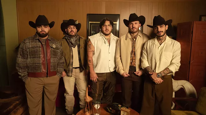 Image: Grupo Frontera - Triste Pero Bien C*bron Tour