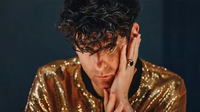 Image: Low Cut Connie